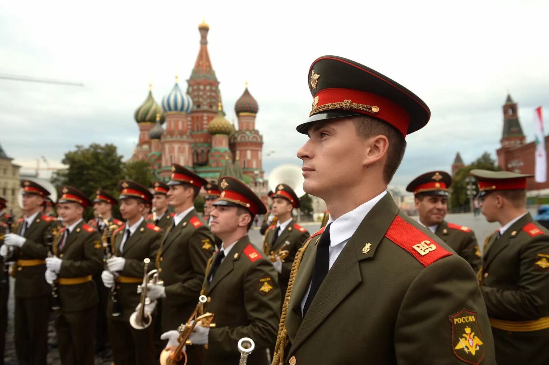 Сайты военных училищ россии. Курсанты ВУМО. Военный институт Министерства обороны в Москве. Курсантки военного университета Министерства обороны. Военные училищие курсантки ВУМО.