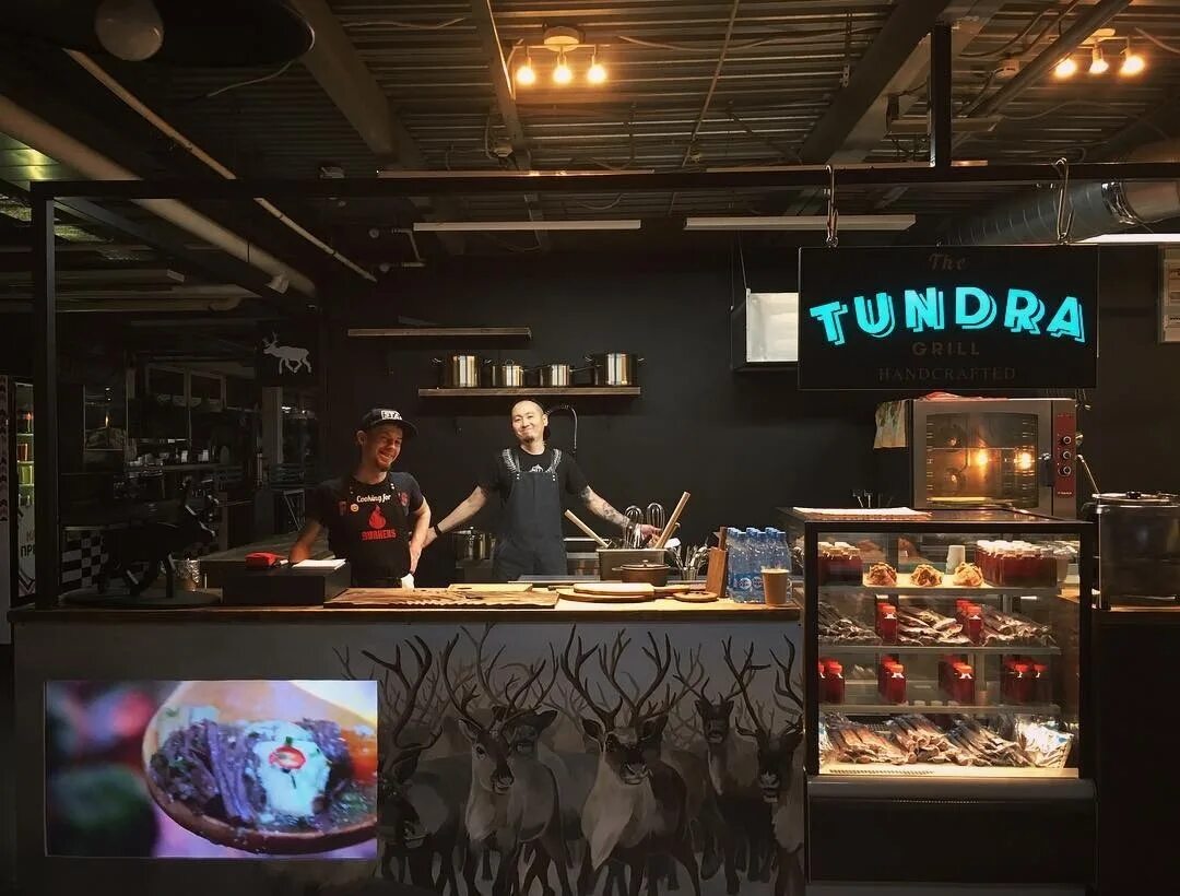 Гриль бар тундра мурманск официальный сайт. Кафе тундра. Кафе тундра. Тундра гриль бар мурманск. Ресторан тундра.
