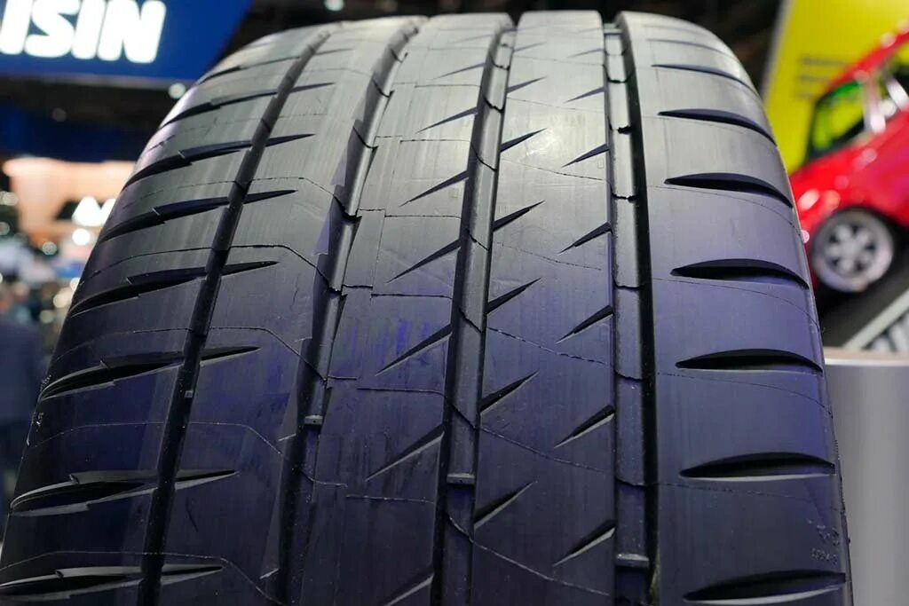 Michelin Pilot Sport 4. Michelin Pilot Sport 4 SUV. Michelin Pilot Sport 4 s 275/35 r22. Michelin Pilot Sport ps4. Мишлен 4 лето