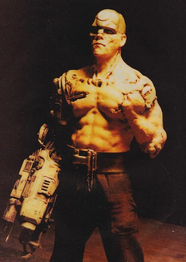 Кристофер адамсон фото. Кристофер адамсон. Судья дредд сталлоне. Кристофер адамсон. Кристофер адамсон.