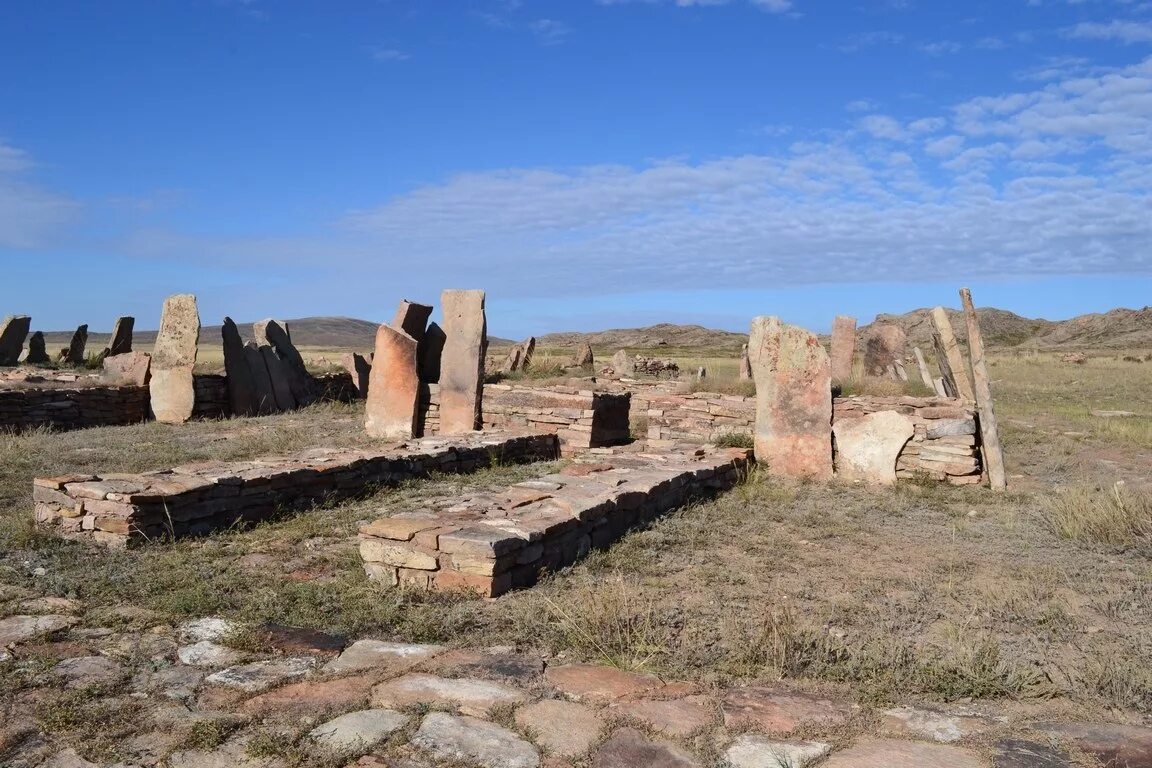 бегазы–дандыбаевская культура. бегазы-дандыбаевские мегалитические мавзолеи. бегазы–дандыбаевская культура. бегазы казахстан. бегазы-дандыбаевские мегалитические мавзолеи.