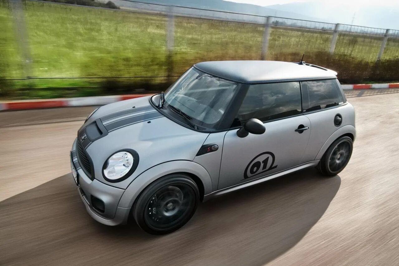 Mini design. Бентли мини купер. mini cooper goodwood edition. бентли mini cooper s. mini cooper от bentley.
