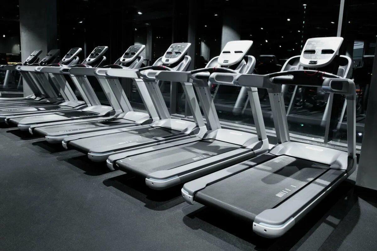 Фитнес авеню тренажерный зал. Авеню воронеж фитнес. Павловск воронежская область тренажерный зал. Avenue воронеж фитнес клуб. Авеню фитнес клуб воронеж.