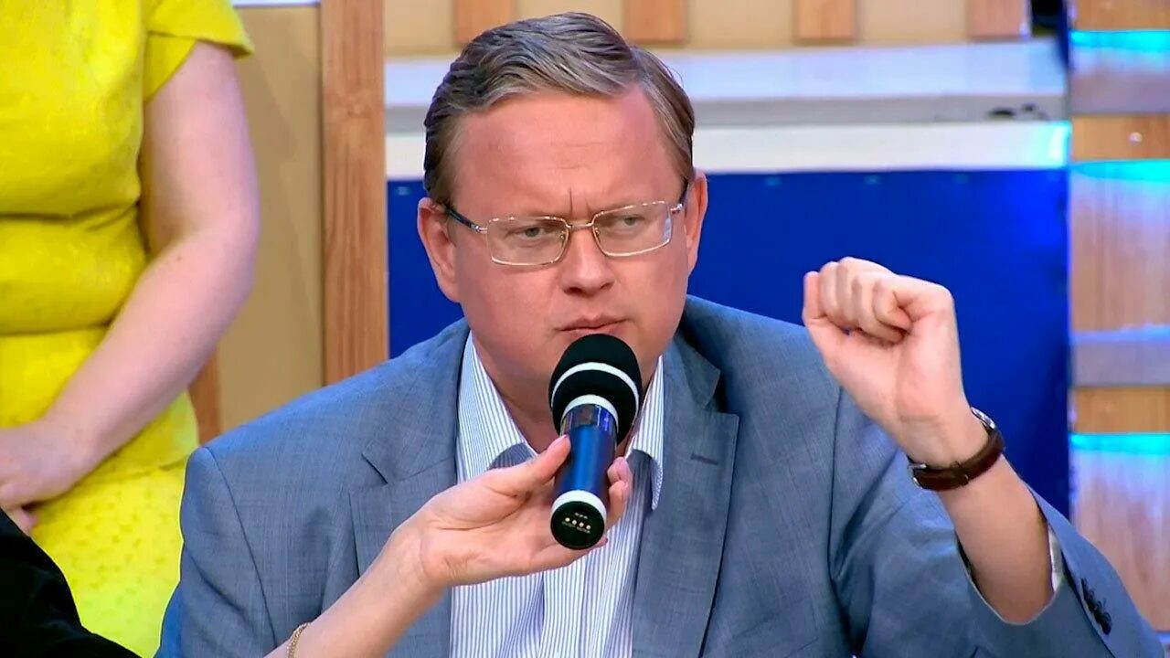 Политологи первого канала. Политологи 1 канал. Политологи 1 канал. Эксперты политологи на тв. Политологи 1 канал.