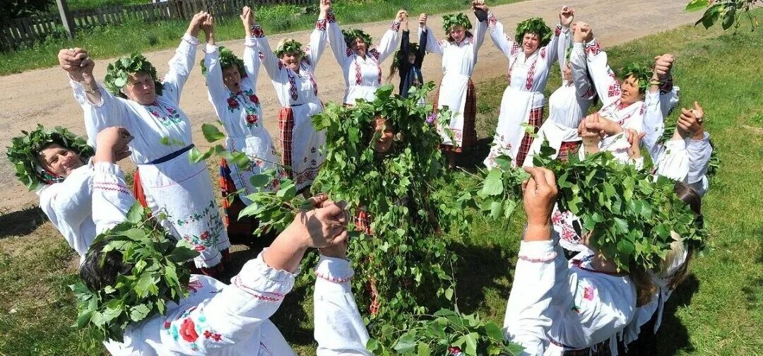 Троица 23 июня. Празднование Троицы. Троица праздник традиции. Традиции празднования Троицы. Традмцмй на Троицу.