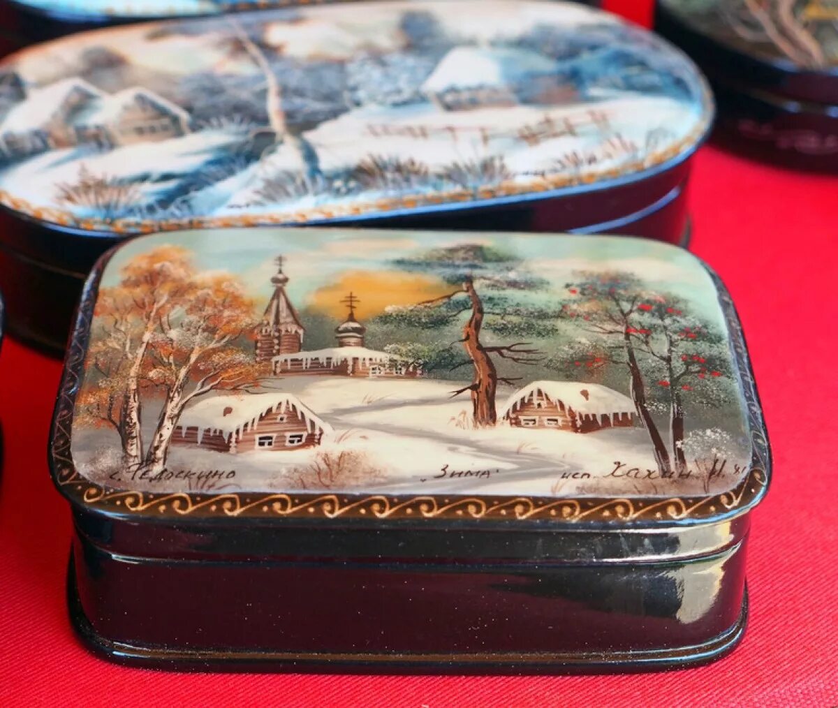 Цировка федоскино. Федоскинская миниатюра ларец. Расписные шкатулки федоскино. Палех мстёра федоскино. Лаковая живопись шкатулка.