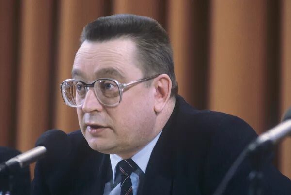 Кирилл сергеевич павлов автор песен фото Скачков аромат