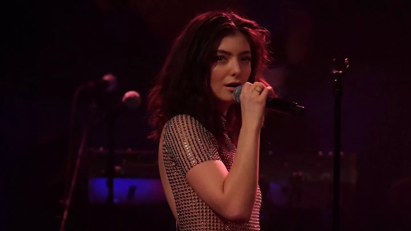 Lorde певица. Lorde певица 2023.