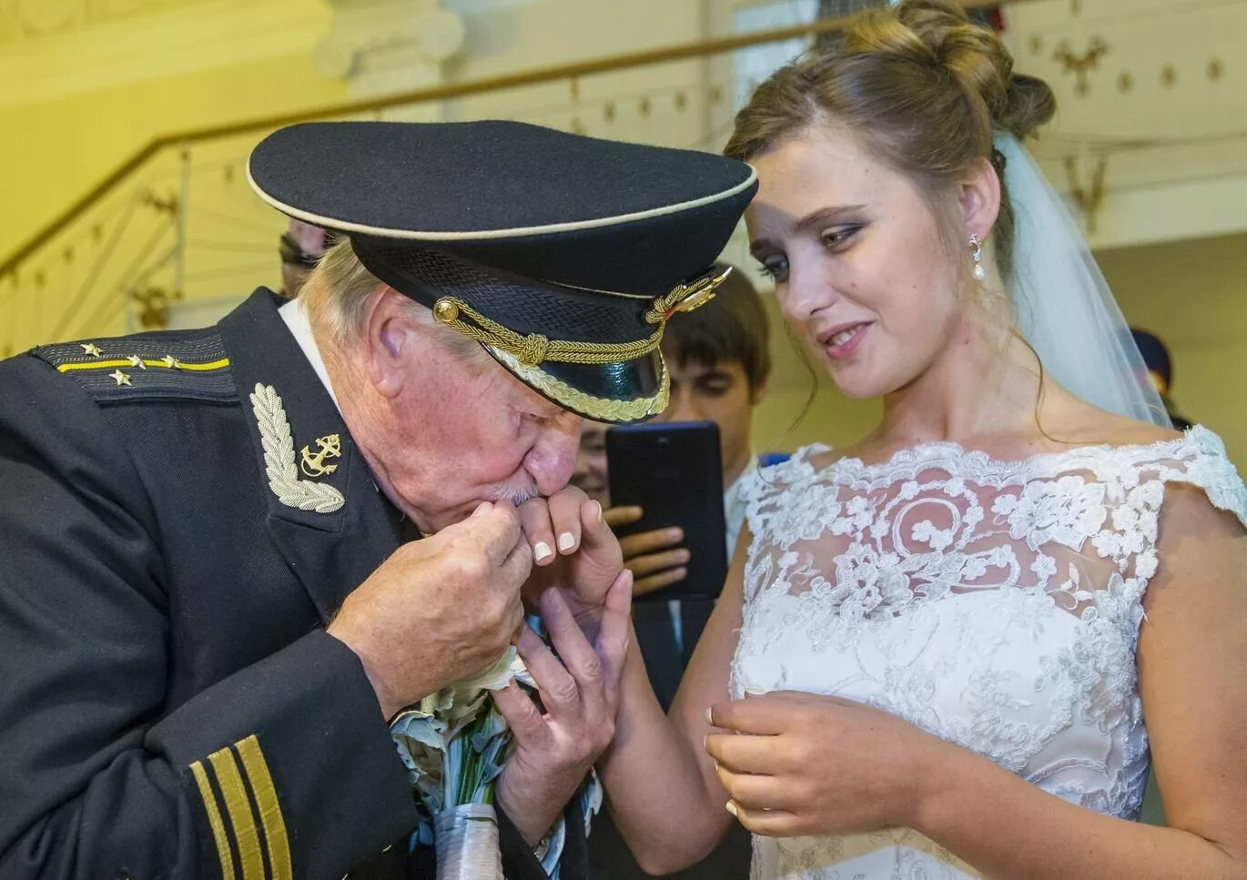 Жена краско старшего. Иван краско и наталья шевель. жена ивана краско наталья шевель. иван краско с женой. наталья шевель краско.