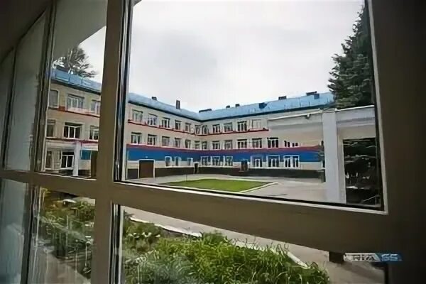 Школы города ясный. Ясный школа 1. Город ясный оренбургская область школа номер 2. Школы города ясный. Школы города ясный.