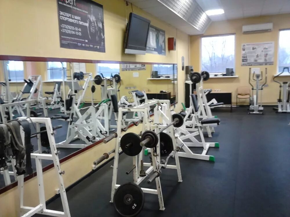 Тренажерный зал ледовый дворец псков. Тренажерный зал ледовый. Тренажерный зал ледовый. Тренажерный зал ледовый. Ледовый дворец рязань тренажерный зал.