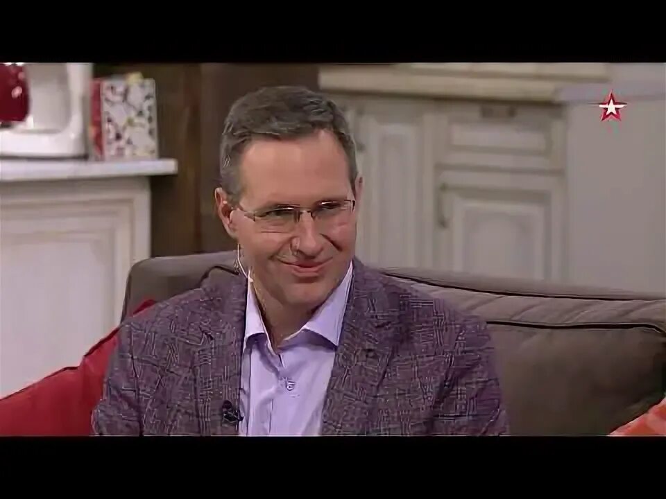 Канал звезда утро. Ведущий телеканала звезда. Ведущие канала звезда мужчины. Сегодня утром звезда ведущие мужчины. Работники телеканала звезда.