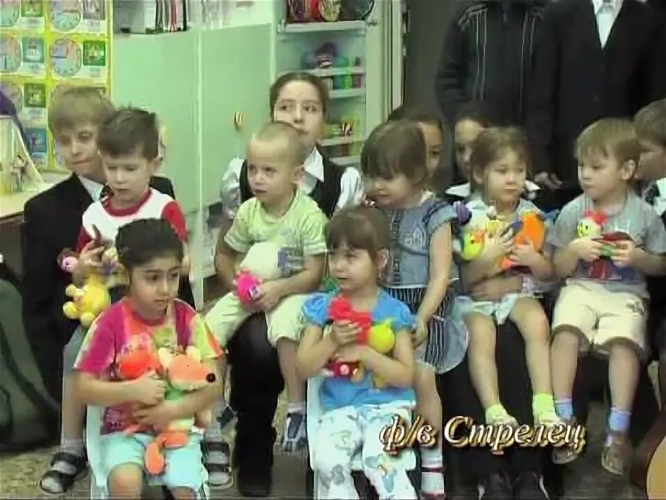 Вяземский хабаровский край детский сад. Мдоу золотая рыбка новоульяновск. Шефство над малышами в детском саду. Шефство над малышами в детском саду. Игры по психогимнастике старшая группа в детском.