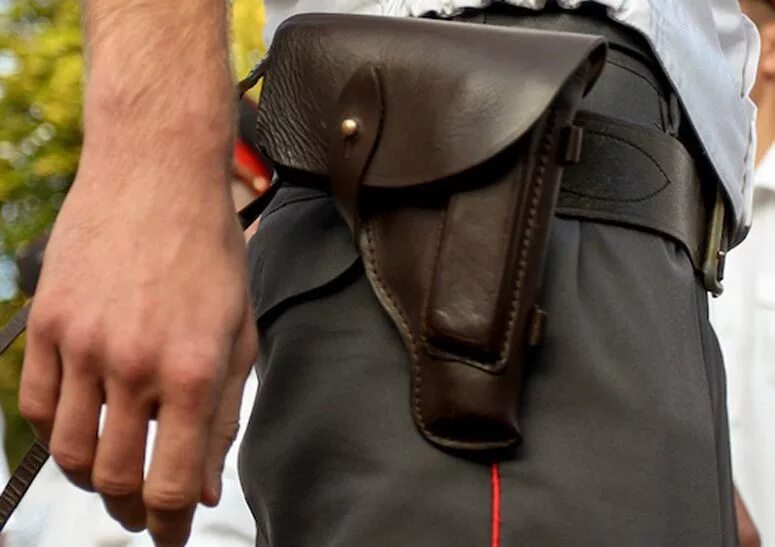 порядок ношения табельного оружия. полиции, мвд, пистолет, макаров. табельный пистолет полиции. карточка на табельное оружие. ремень с кобурой полиции сша.