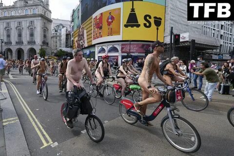 The 2022 World Naked Bike Ride (56 Photos) .