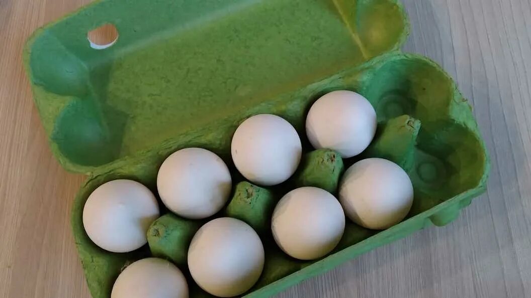Купить челябинское яйцо. Яйца куриные Нижний Новгород. Куриные шарики из Пятерочки. Сколько стоят зелёные яйца.