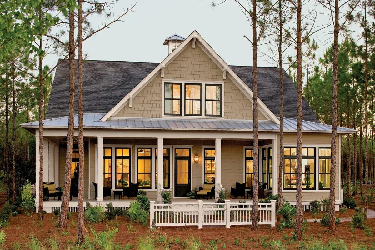Проекты каркасных домов в американском стиле Ally Georgia Farmhouse on Instagram: "The house that started it all for us. The