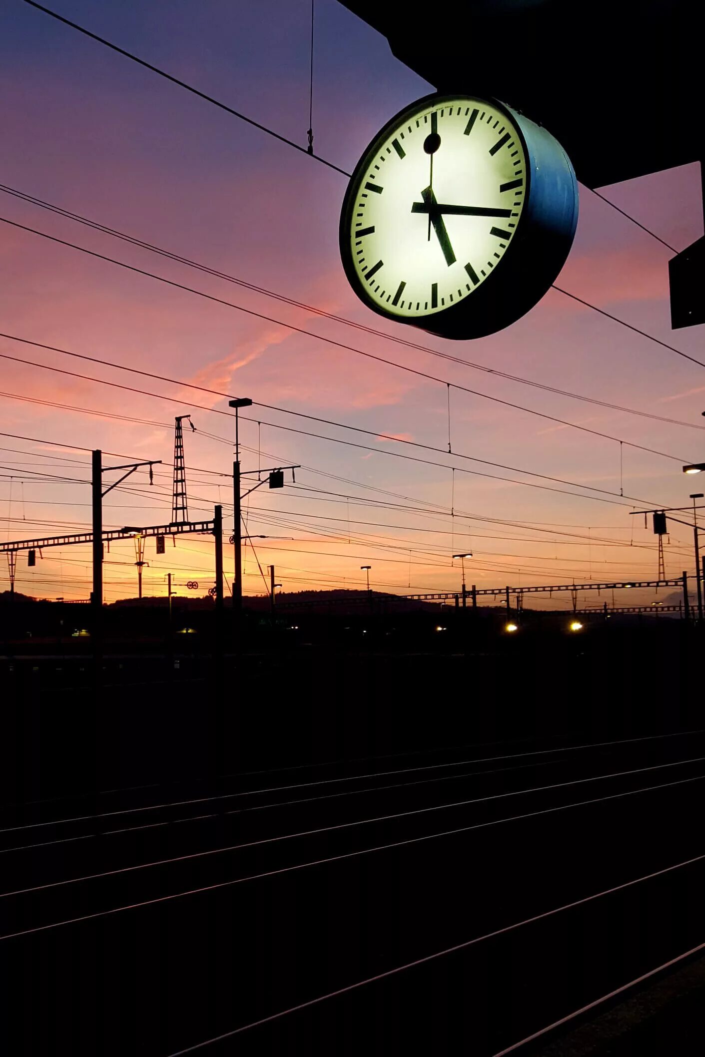 Часы на вокзале. Swiss Railway Clock. Clock Railway. Station Clock. 16 часов на поезде