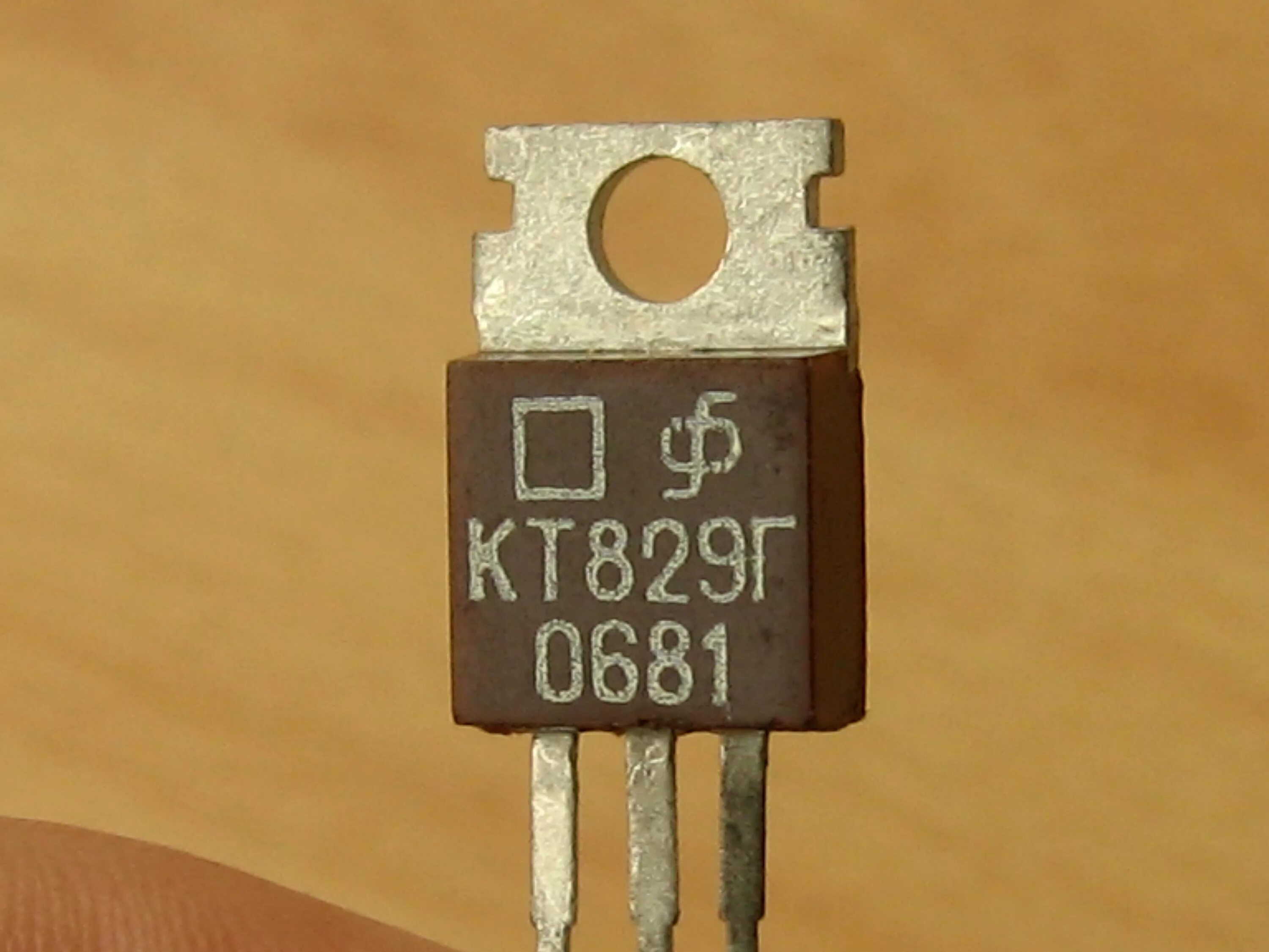 полевой транзистор кт829а. кт829. кт827 кт825 даташит. транзистор кт829в. кт829 кт853.