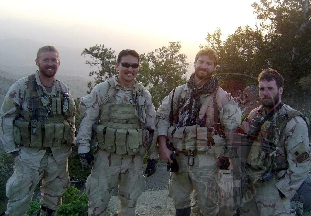 маркус латтрелл операция красные крылья. Seal красные крылья. красные крылья афганистан. майк мерфи красные крылья. красные крылья афганистан.