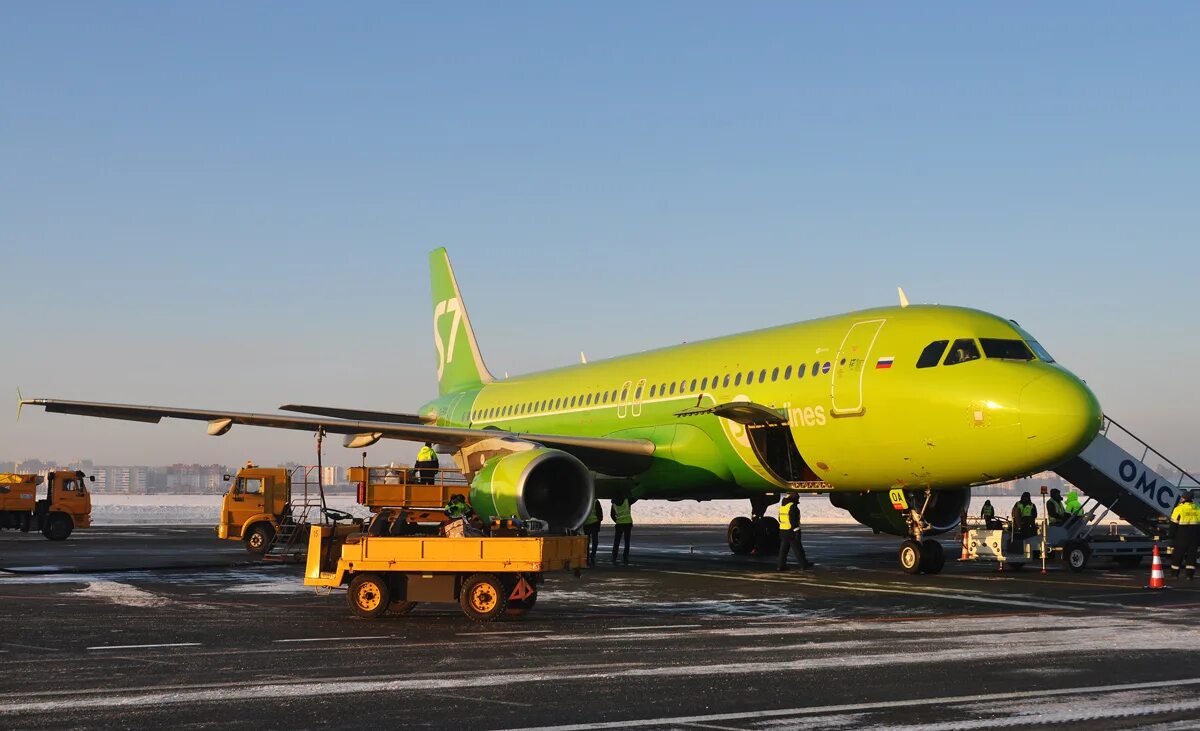 Боинг 767 uhpp. Вечерние рейсы москва. Самолет ночью. Вечерние рейсы москва. Ночная анталия вид с самолета.