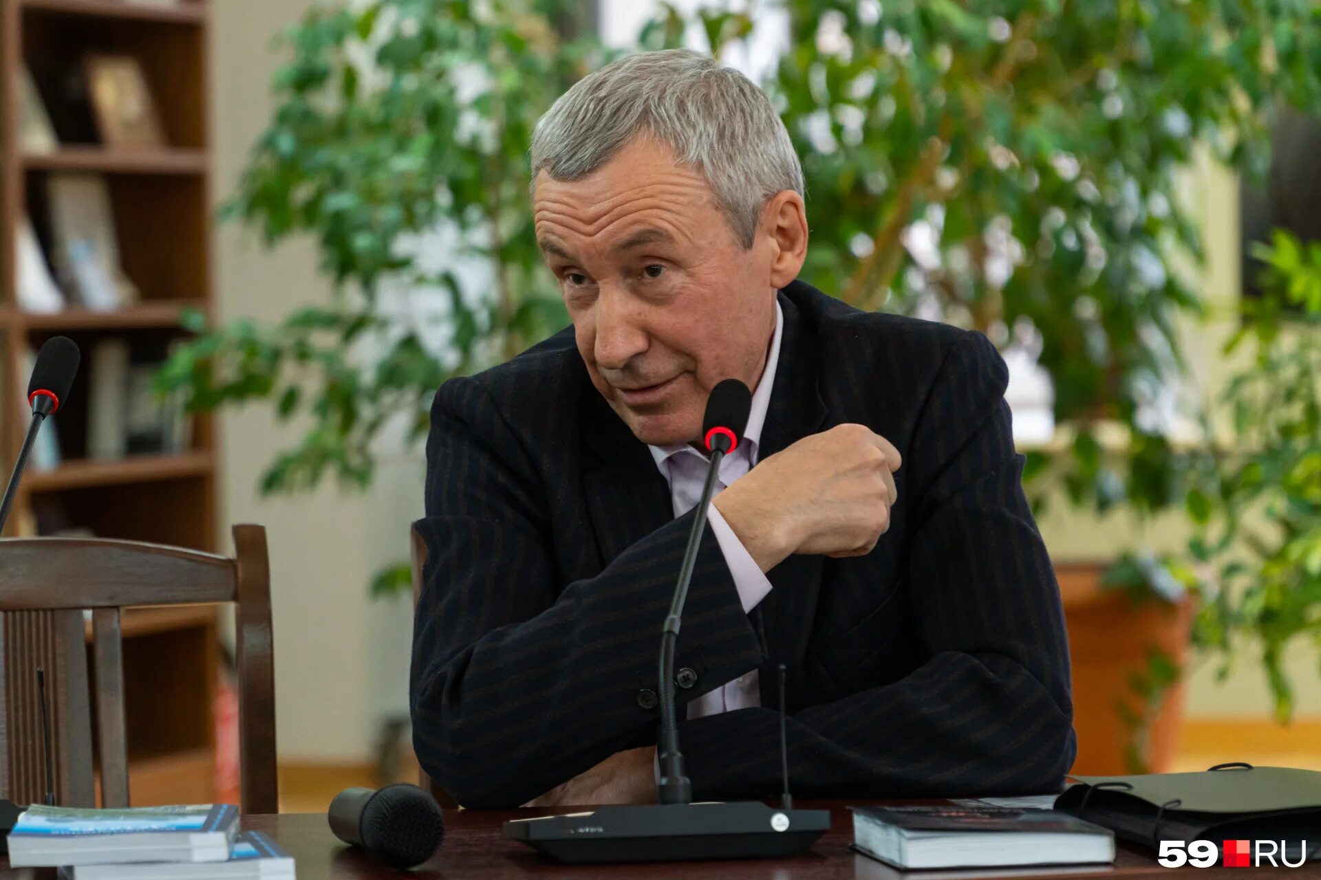 Кто является сенатором