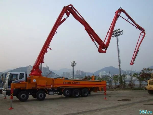 Junjin 52 метра. Автобетононасос абн-58150в. Cifa k45h xrz мерседес. Автобетононасос liebherr 32 z5 xxt. Бетононасос спб.