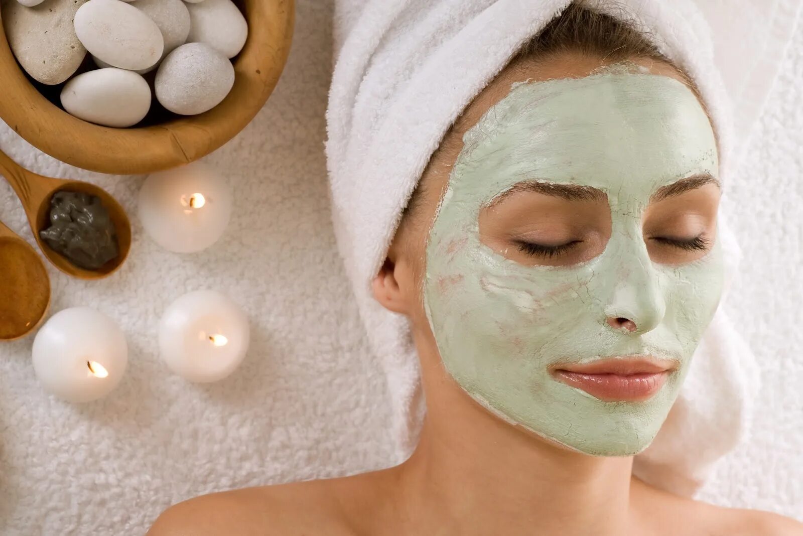 Маска для лица. Маска для лица косметическая. Кремовая маска для лица. Зеленая маска косметическая для лица.