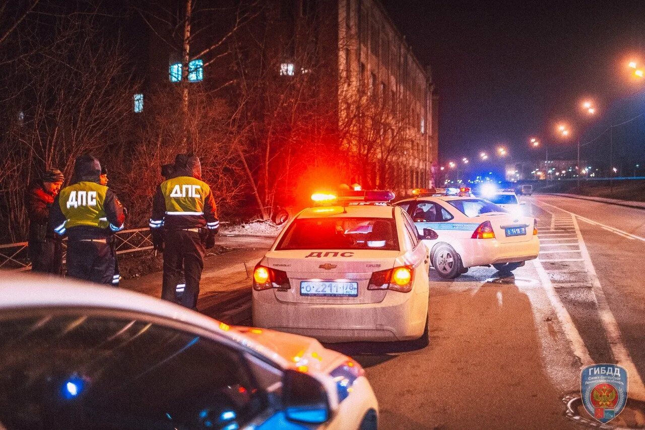 Погоня ГИБДД. Полицейская погоня. Полицейская машина. Погоня полиции за нарушителями. Арест машины гибдд