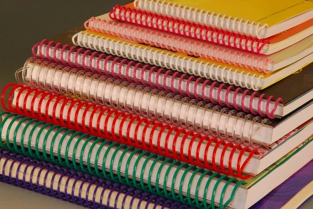 Z binding. Брошюровка- coil binding. пружинный переплет. пластиковая спираль для переплета. пружина для переплета.