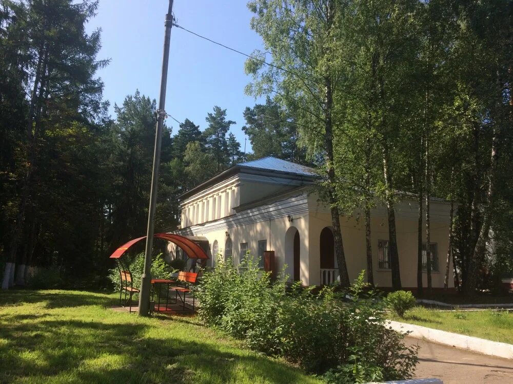 Поселок красный бор смоленск. Санаторий красный бор смоленская. Смоленск поселок красный бор ул лесная красный бор. Санаторий красный бор город смоленск. Лагерь красный бор смоленск.