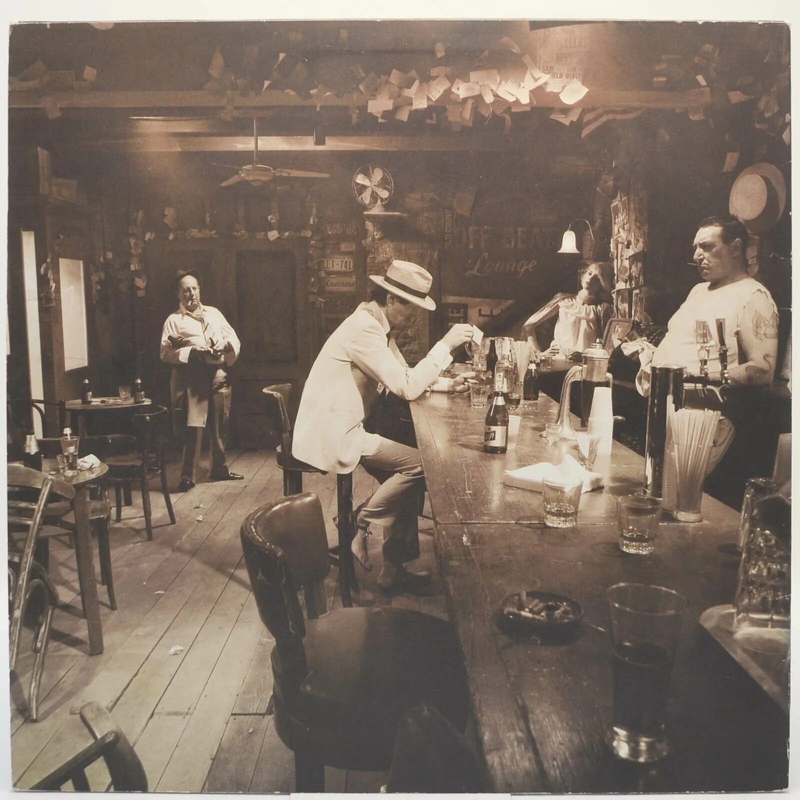 Led zeppelin door in through the. Led zeppelin in through the out door 1979. in through the out door обложка в пятнах.