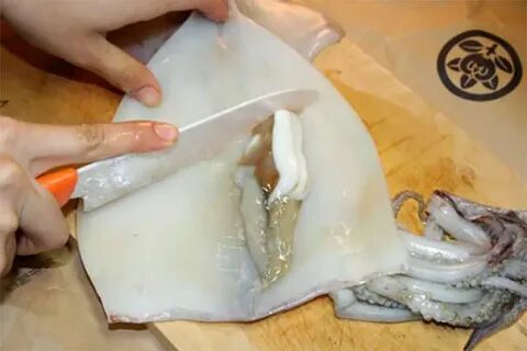 Печень кальмара едят