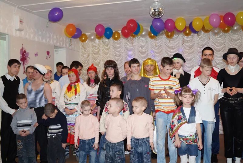 гайский дди фото. гайский детский дом интернат. гайский детский интернат. гайский детский интернат. гайский детский дом интернат фото.