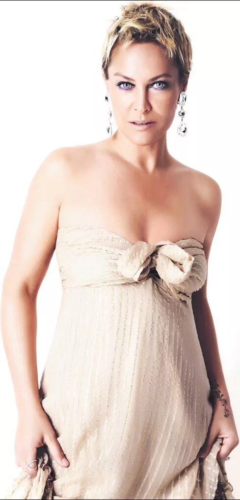 Хюлья авшар. Хулья. Хюлья авшар 18 +. Хулья афшар в молодости. Хюлья авшар.