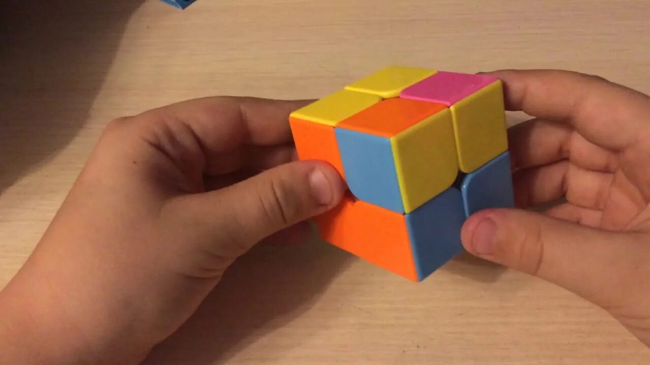 Как собрать кубик рубик 2x2. Кубик рубик 2x2 сборка. Кубик-Рубика 2х2 сборка рыбка глазки. Собранный кубик рубик 2x2. Как собрать кубик Рубика 2х2.