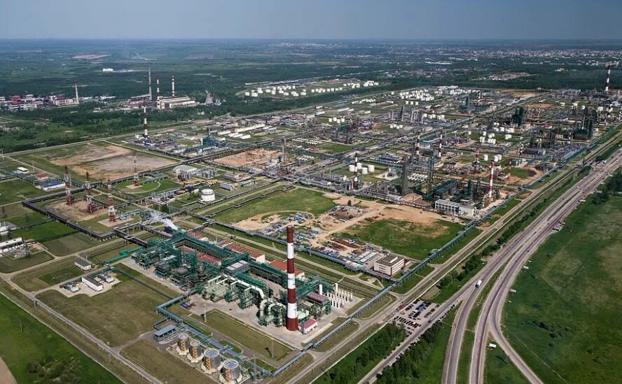 Завод янос. Нефтеперерабатывающий завод ярославль. завод нпз ярославль. завод славнефть янос. завод славнефть ярославль.