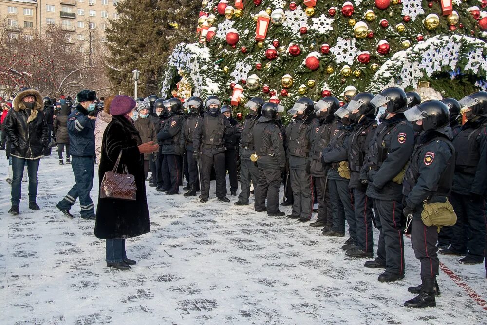 Губернатор митинги. Митинг 23 января 2021 Новосибирск. Акции протеста в Новосибирске. Митинги в Новосибирске 26 января. Митинг Навального в Новосибирске.