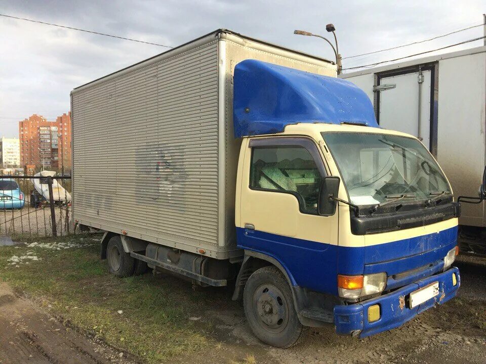 Nissan diesel condor. Ниссан Кондор 1992. Ниссан дизель Кондор 1992. Ниссан грузовой 1992 дизель.