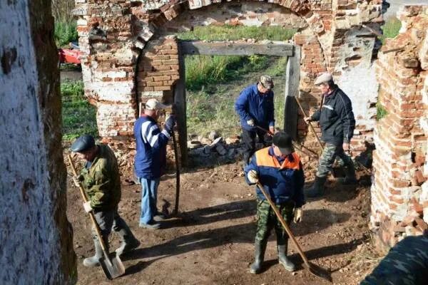 Вернуть главные новости. Вильва Церковь. Село Вильва Соликамский район Пермский край Церковь. Село Девильва Пермский край. Реликвии в селе Яраг Казмаляр.