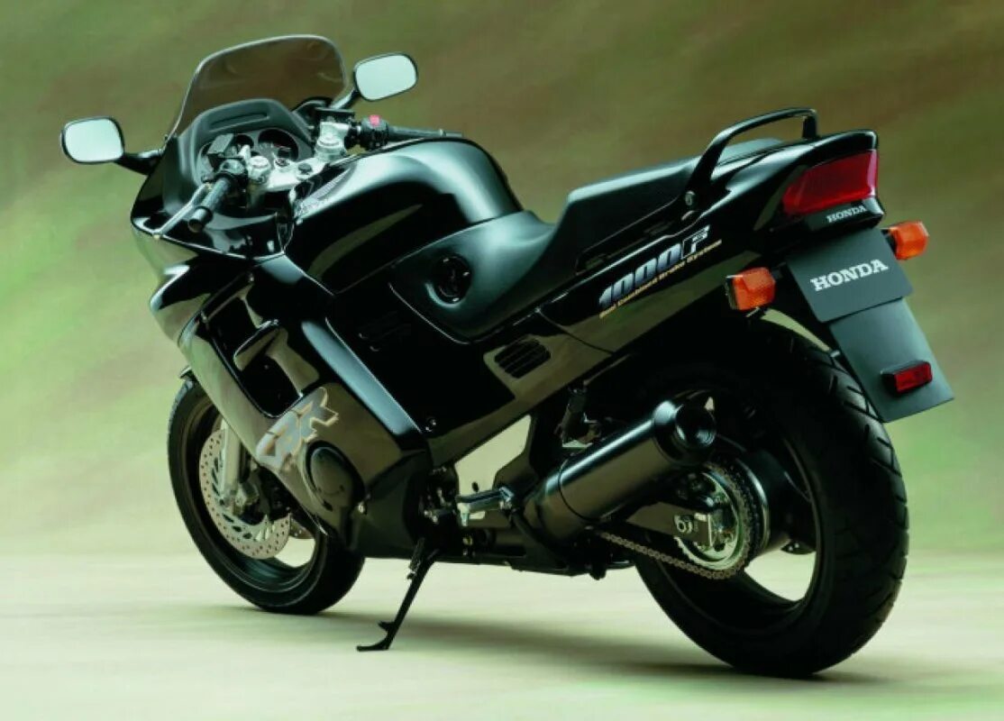 Honda 1000f. Мотоцикл Honda CBR 1000 F. Honda cbr1000f 1999. Хонда СБР 1000ф.