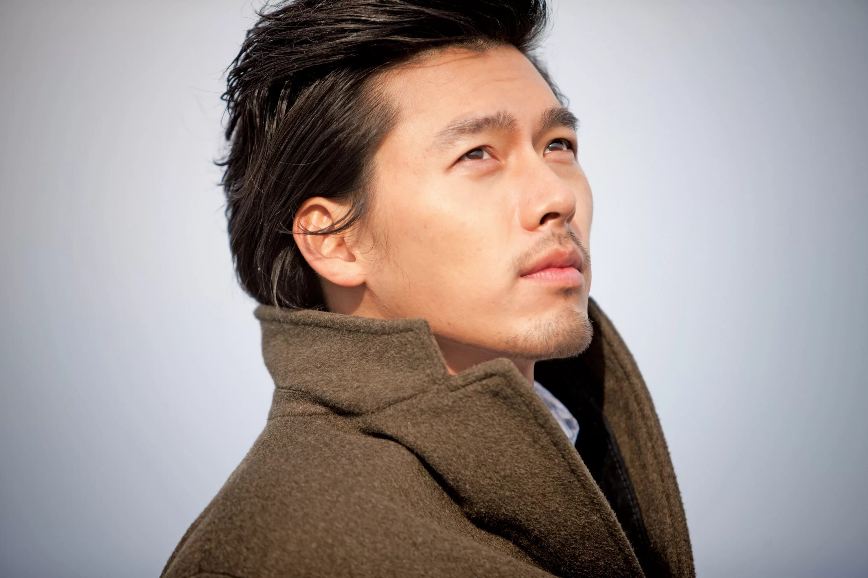 Lee ki woo. Корейский актер хен бин. Tere bin pakistan. Top famous south. Хён бин.