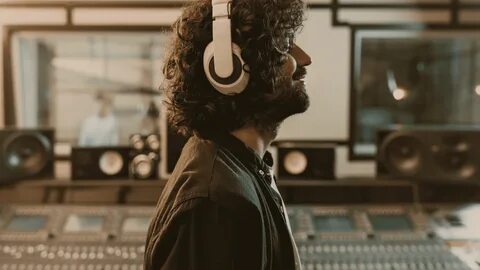 Recording song