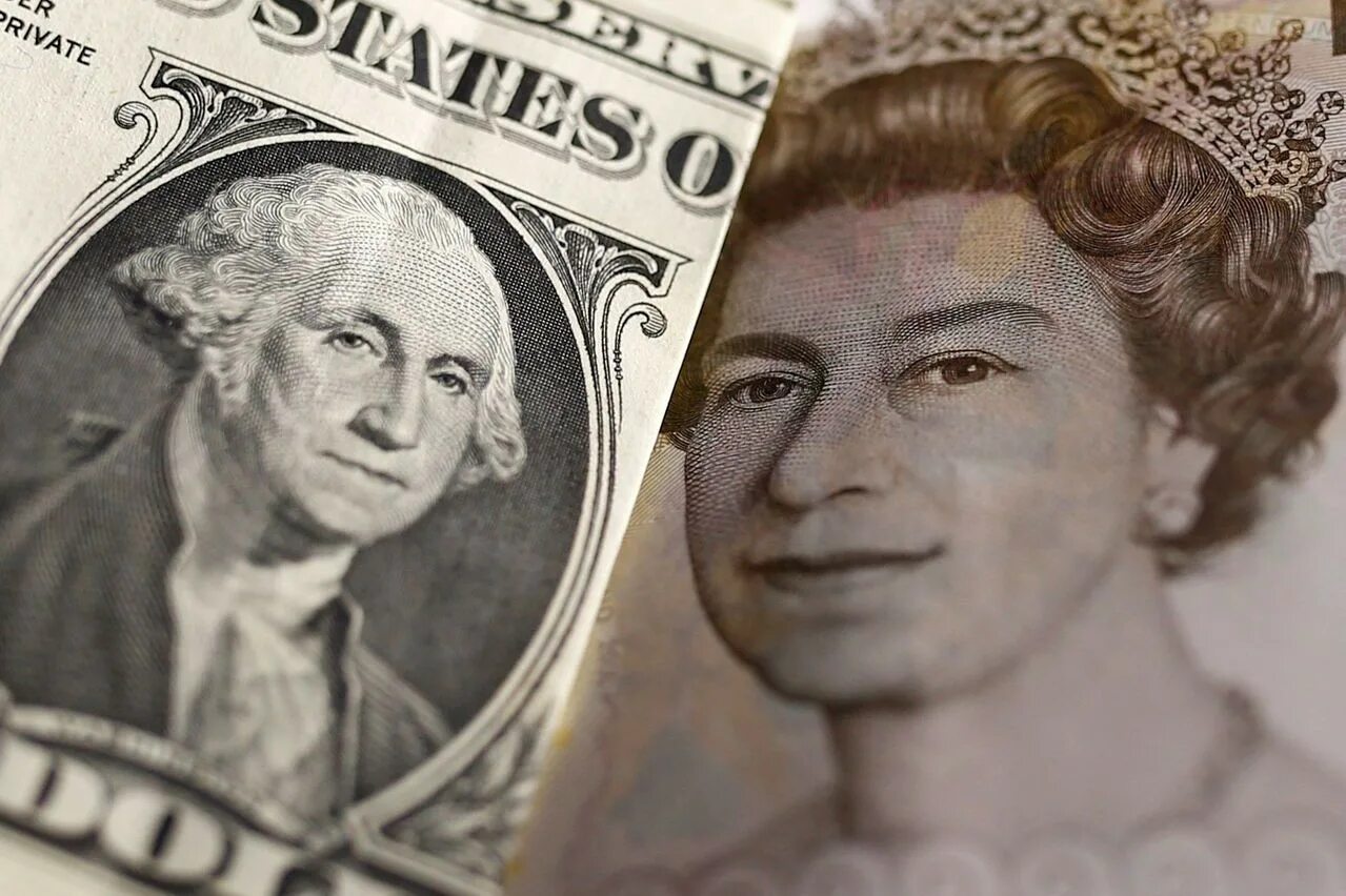 Банкнота 5 фунтов стерлингов. Фунт и доллар картинки. Доллар евро фунт стерлингов. Франка стерлинга. Фунты стерлинги в тенге.