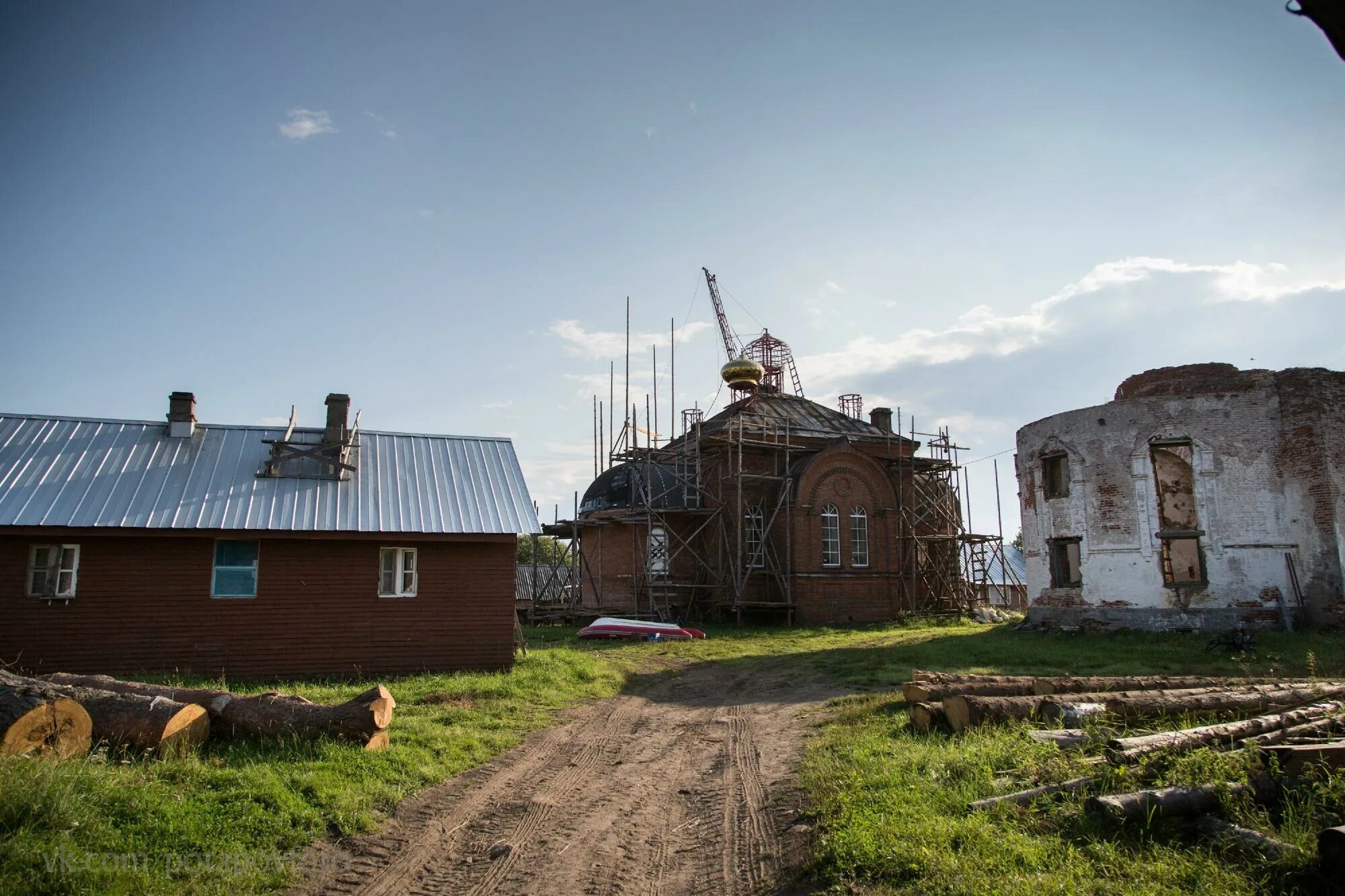 Пудоже где. Муромский монастырь Карелия. Пудож Карелия. Пудож монастырь. Город Пудож Республика Карелия.