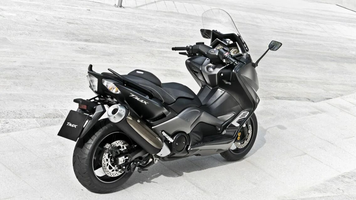 Voge sr4 max. Yamaha tmax 500. Ямаха т макс 530. Vogue sr4 max скутер. Макс 4 т.