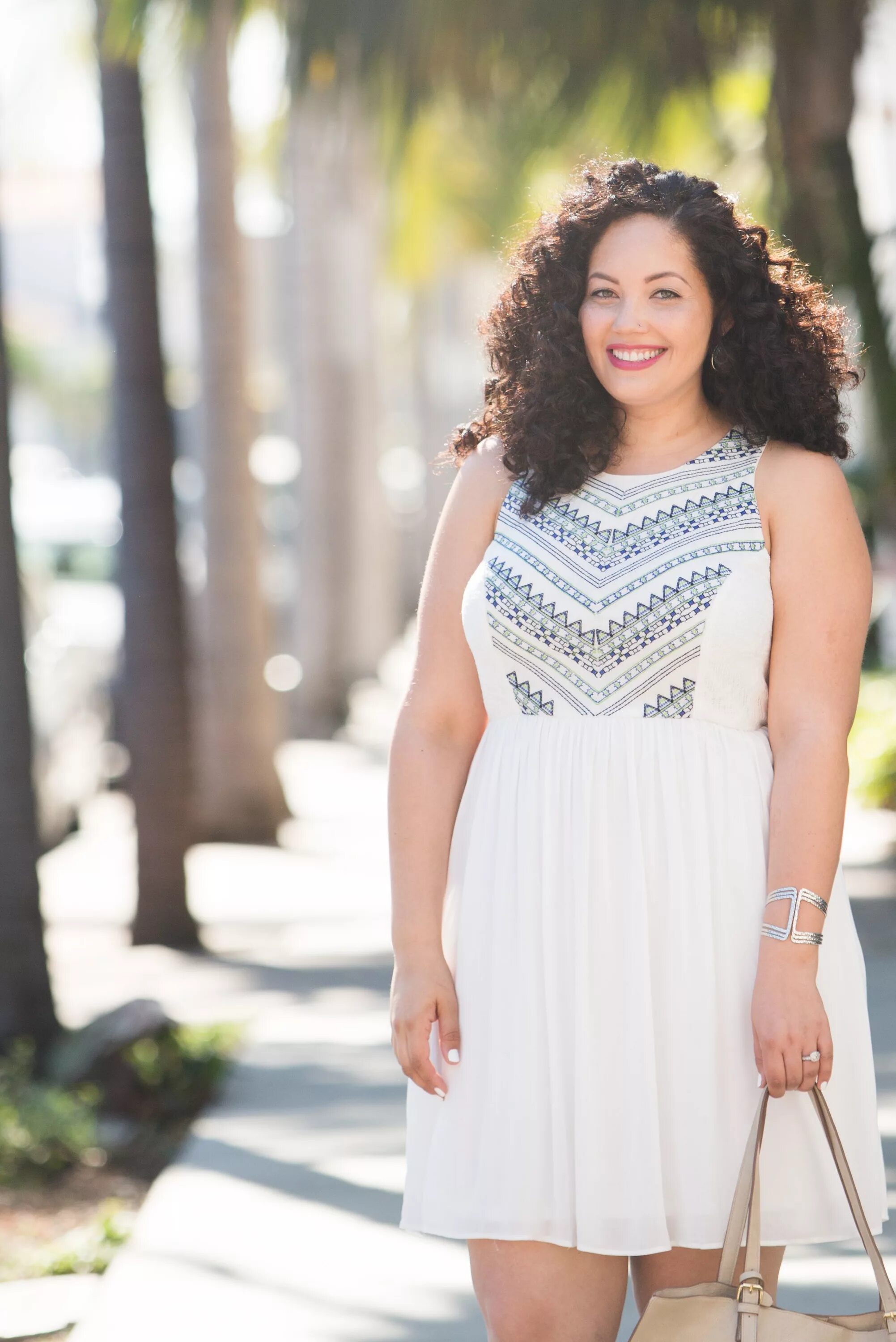 Наряды танеши авашти. Танеша авашти лучшие образы. Модель танеша авашти. Танеша авашти. Plus size танеша авасти.