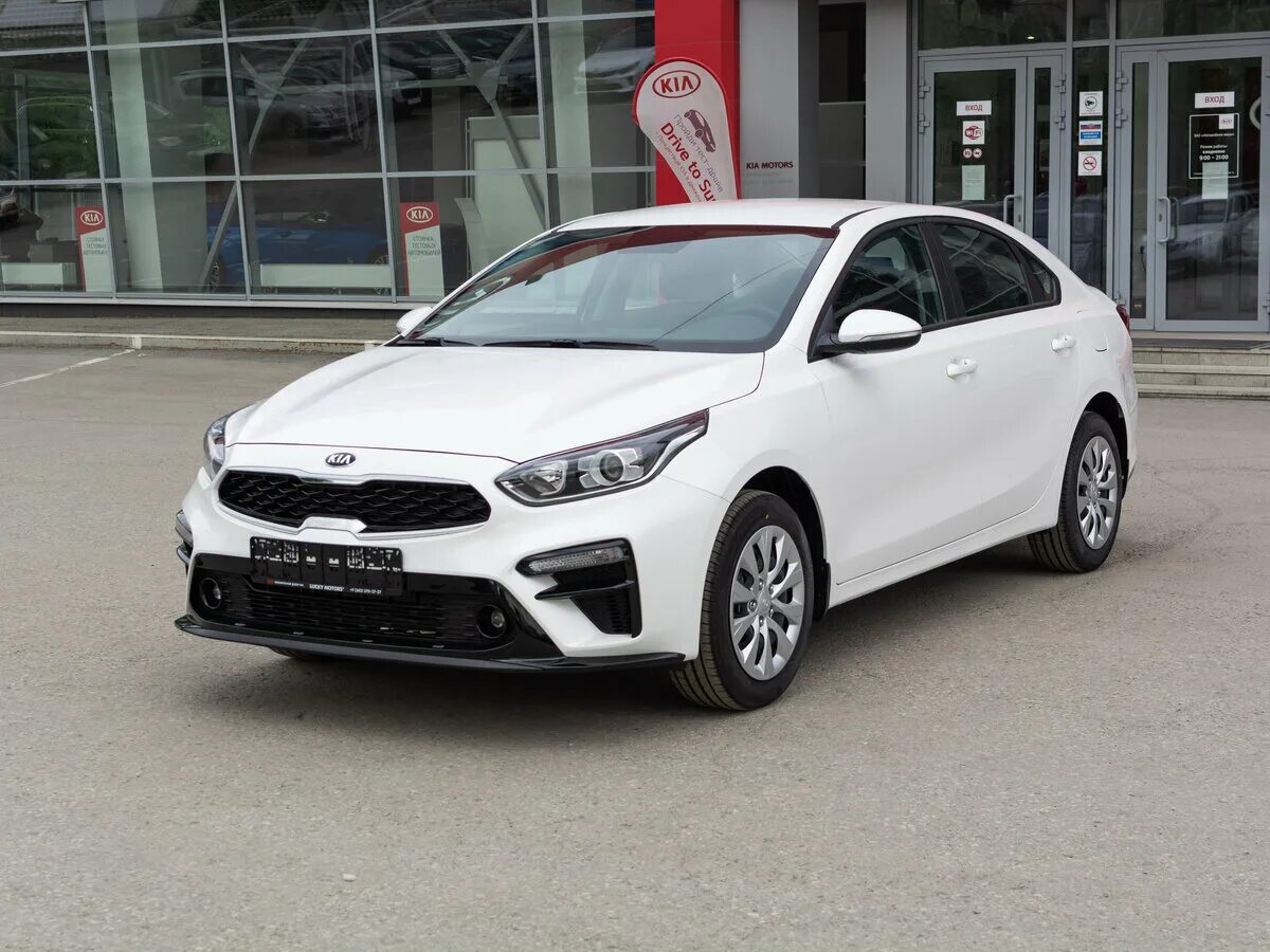 Купить б/у Kia Cerato II 6-speed 1.6 AT (126 л.с.) бензин автомат в Москве: белы