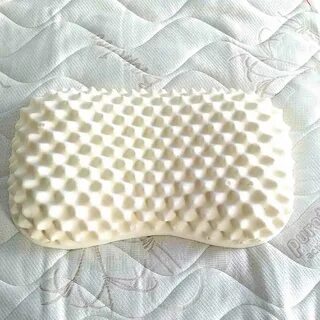Златотканую подушку