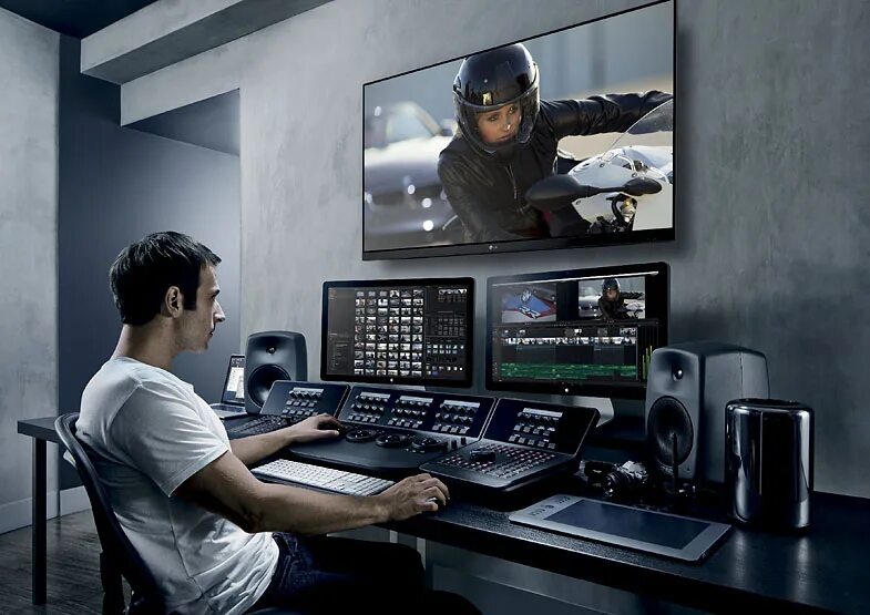 Strong editing. Видеомонтаж DAVINCI resolve. Видеомонтажер DAVINCI resolve. Blackmagic DAVINCI resolve Studio Dongle. Режиссер видеомонтажа.